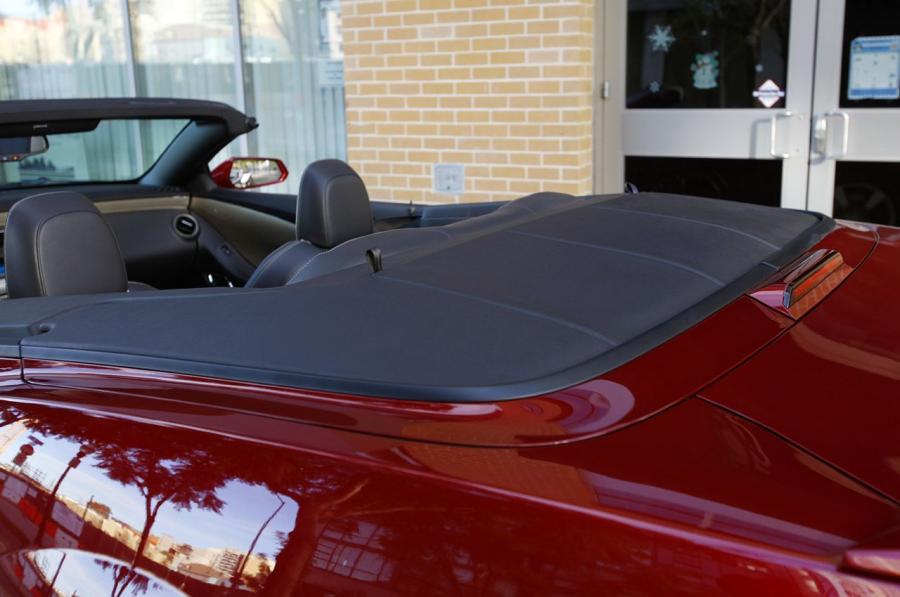  Chevrolet Camaro Convertible 2011 года  (фото 24 из 82)